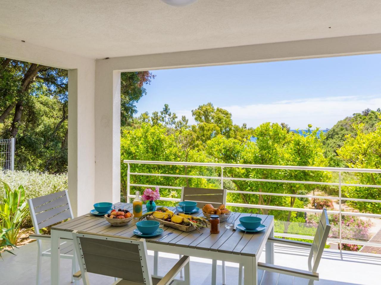 Апартаменты La Terrasse De Bonporteau - Welkeys Кавалер-сюр-Мер Экстерьер фото